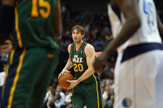 Illustration for article titled When Did Gordon Hayward Turn Into A Doe-Eyed Channing Tatum?